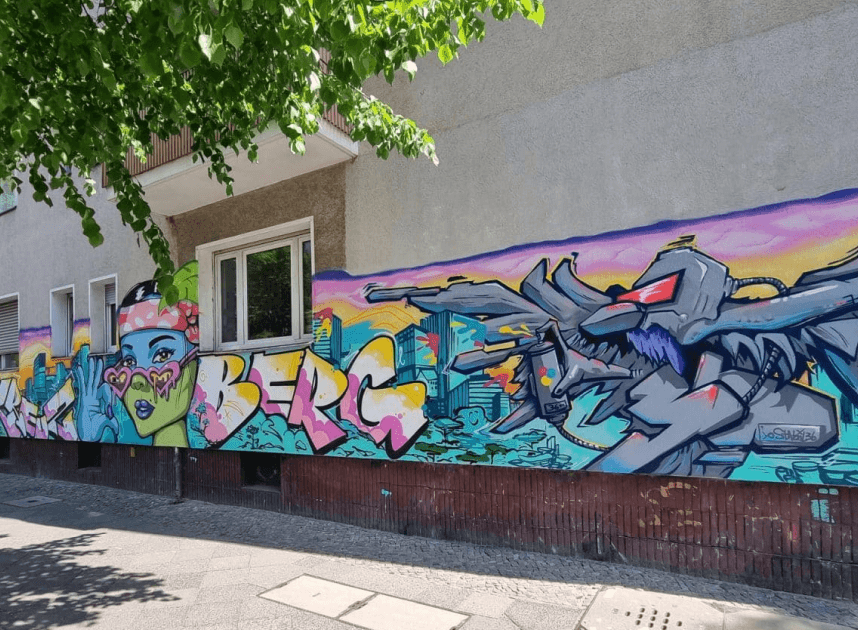 Graffiti-Kunst an Hausfassade