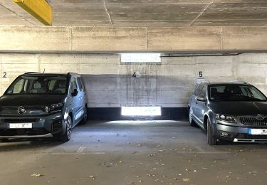 geschützter und gesicherter Stellplatz in der Tiefgarage (80€)